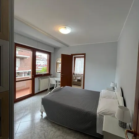 Tatil Evi Trilocale Con Terrazza E Garage Roma