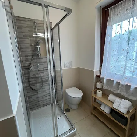 Trilocale Con Terrazza E Garage Casa de Férias